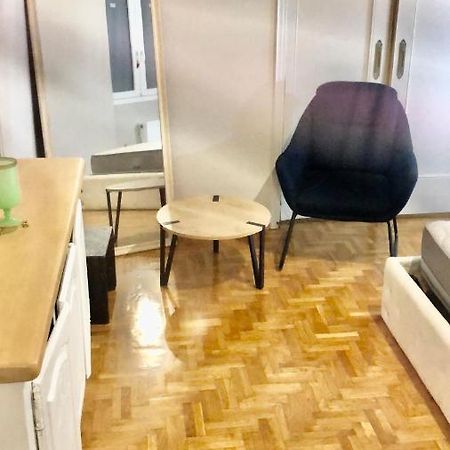 Economy Shared Apartment C In Central Atina Dış mekan fotoğraf